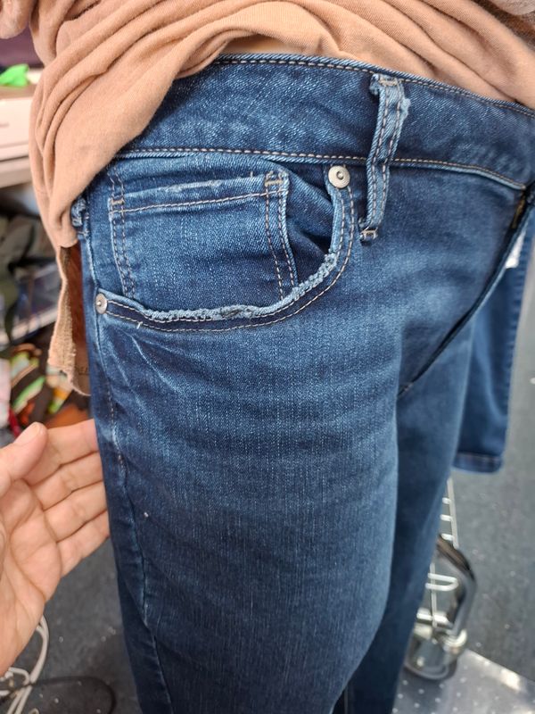 24 Silver jeans Suki straight leg denim 24x31