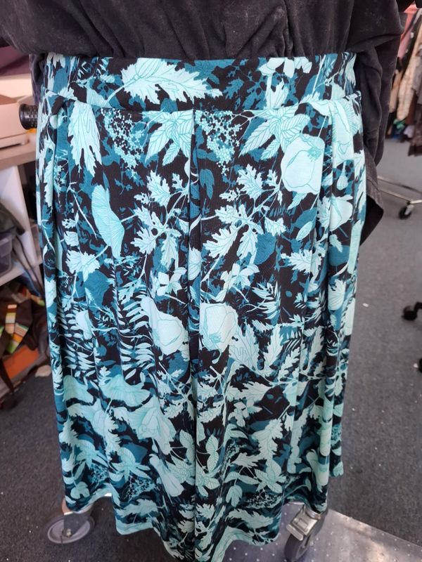 3x Lularoe teal floral Madison skater pleated skirt