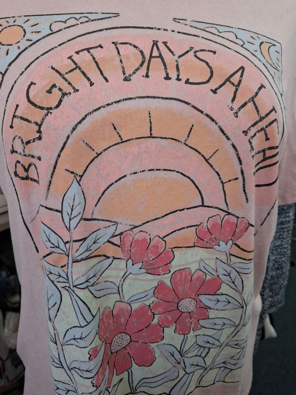 2x Maurices oversized fit pink graphic tee bright days ahead