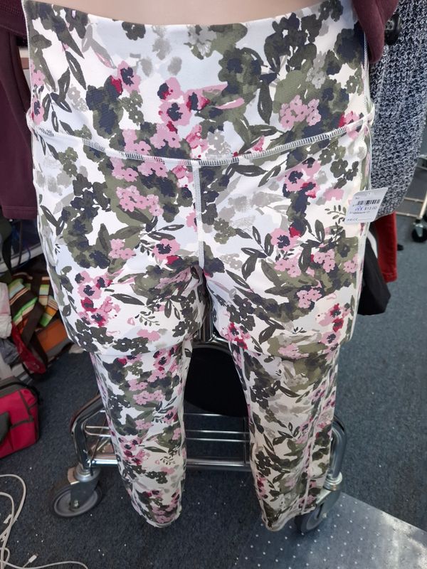 2x Torrid Active floral athletic leggings green purple