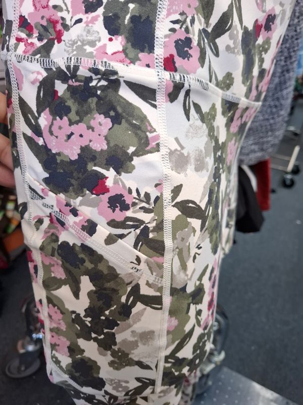 2x Torrid Active floral athletic leggings green purple