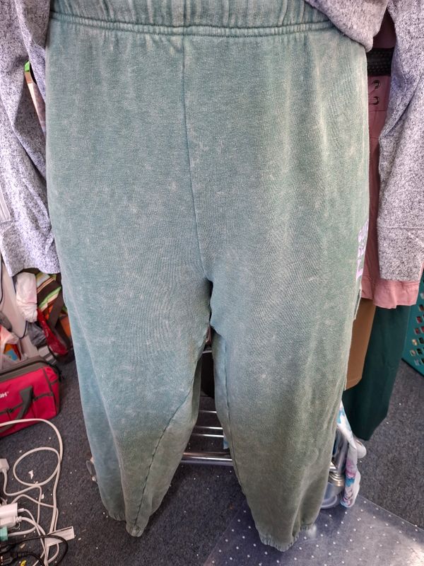 XXL Pink Victoria's Secret green jogger lounge cargo pants