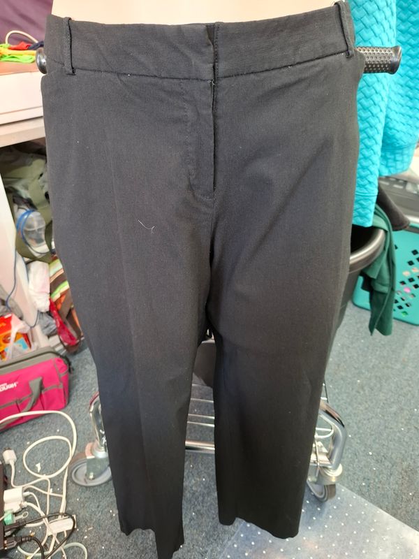 24W Worthington black stretch dress pants pockets