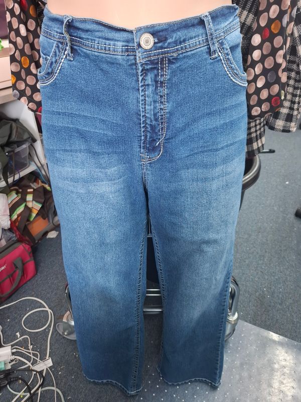 22 Wallflower The Legendary Fit bootcut jeans denim