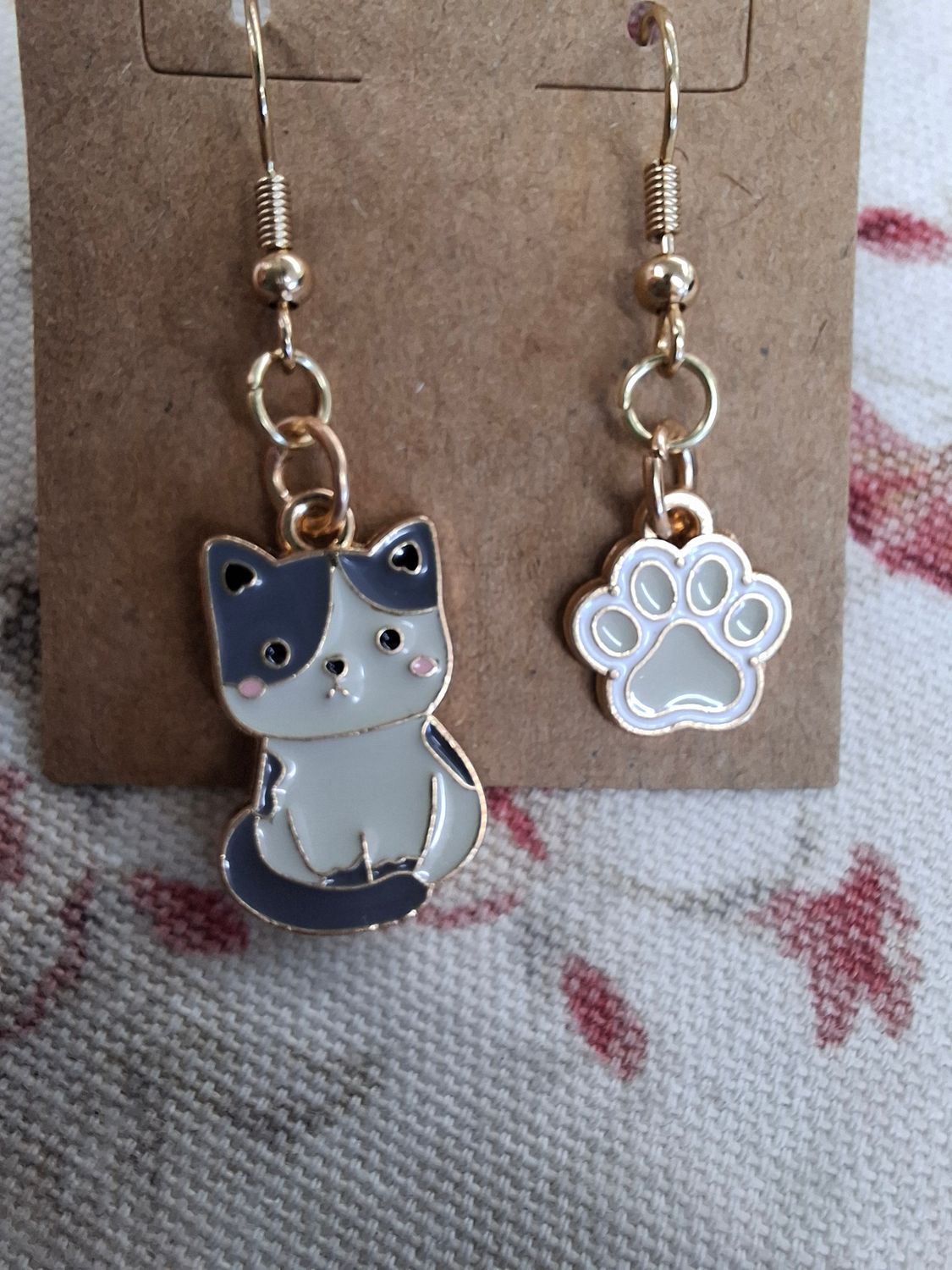 Cat and paw print earrings set gray tan gold posts