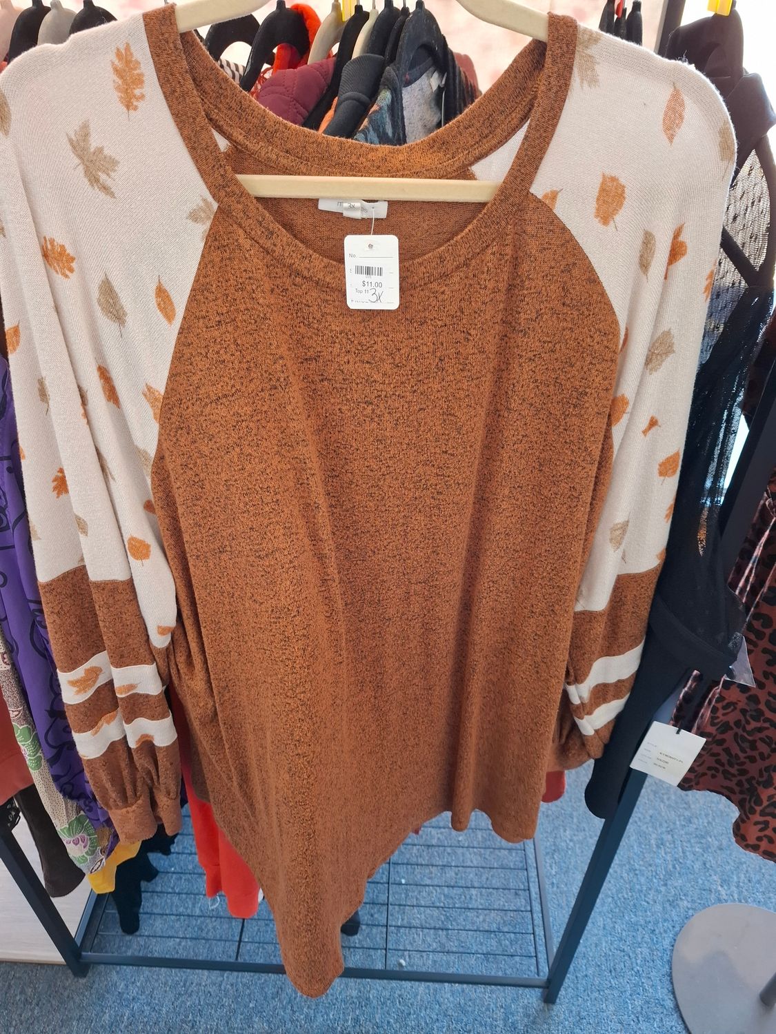 3x Maurices raglan sleeve fall leaves soft top