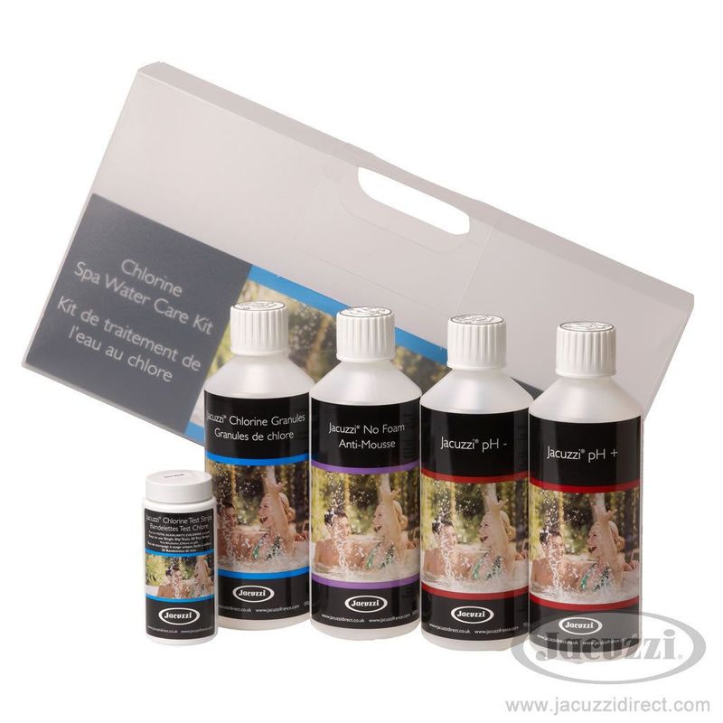 Kit de traitement de l'eau au chlore boite blanche avec produit pour spa eéiquette noir