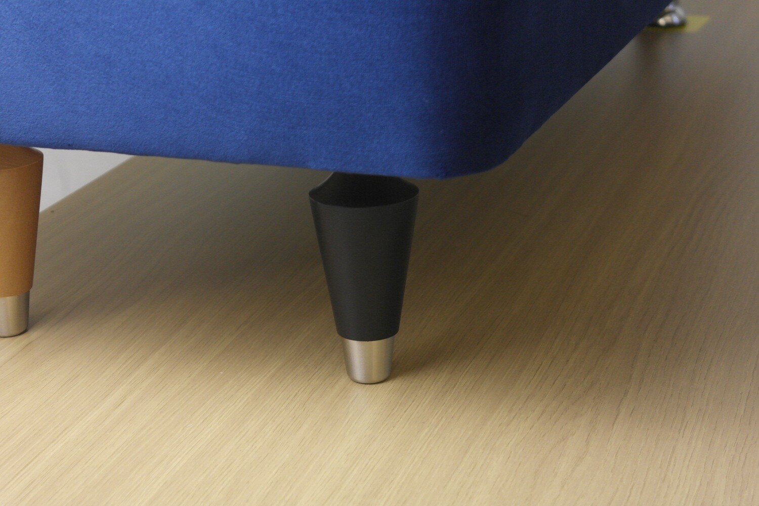 Premium Wooden Round Leg (Wenge)