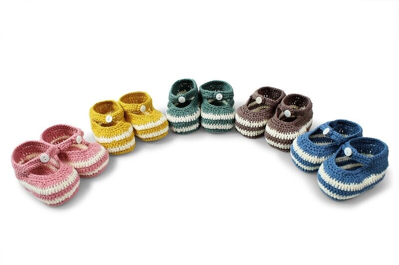 DLUX Baby Topsy Cotton Baby Bootees - hand-crocheted newborn shoes with shell button