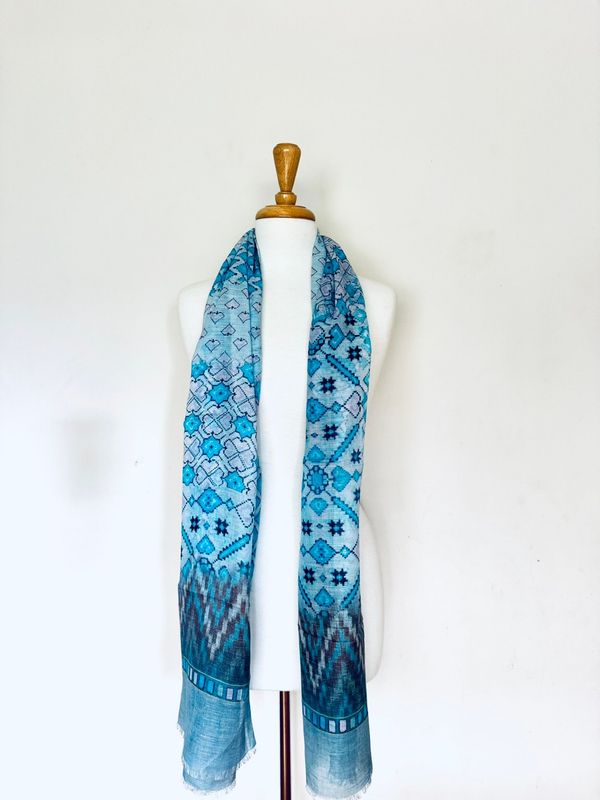 Spade - Abstract Geometric Print Linen Modal Scarf Spade - Abstract Geometric Print Linen Modal Scarf
