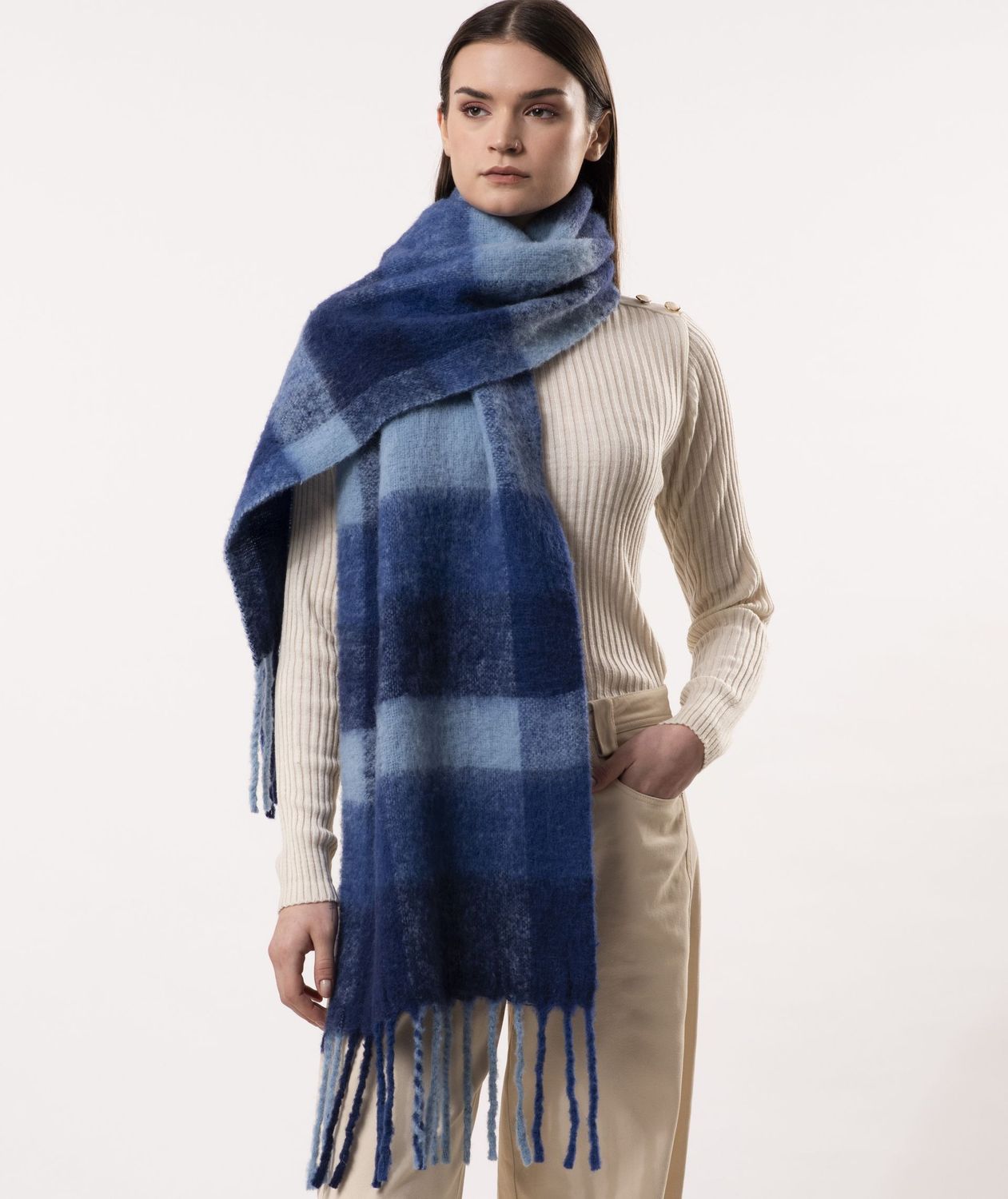 Lumi Woven Plaid Pattern Wool Mohair Chunky Scarf