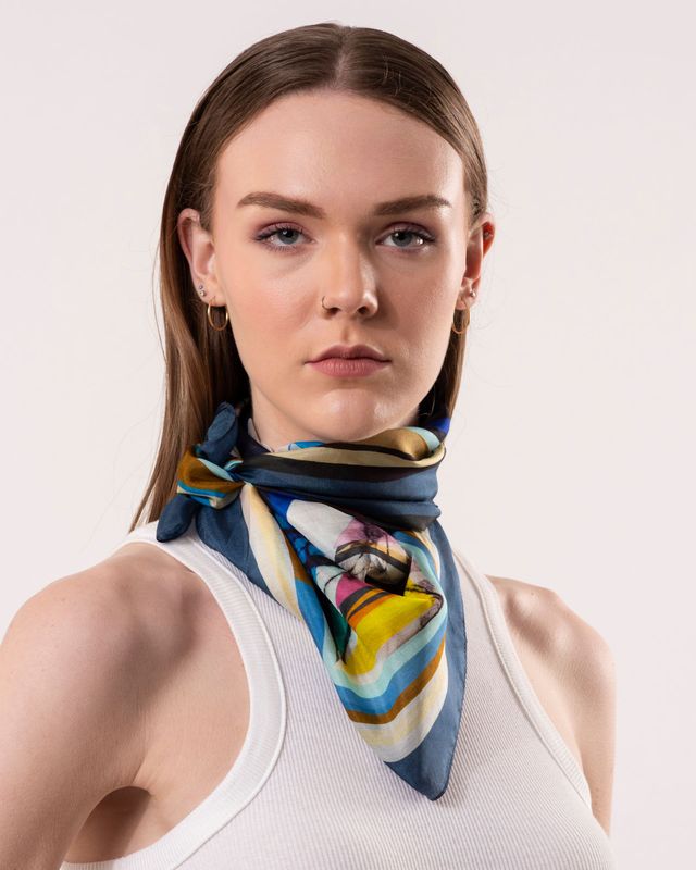 Prisma Pure Silk Square 65 | DLUX