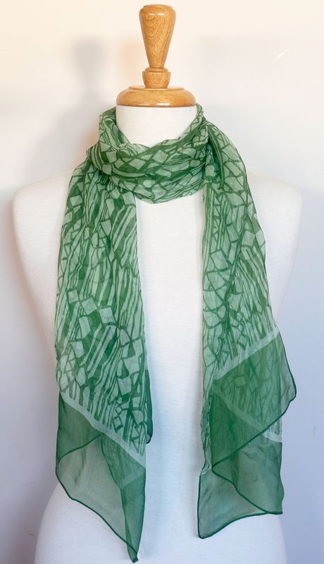 Diamo Abstract Geometric Print Pure Silk Scarf Diamo Abstract Geometric Print Pure Silk Scarf