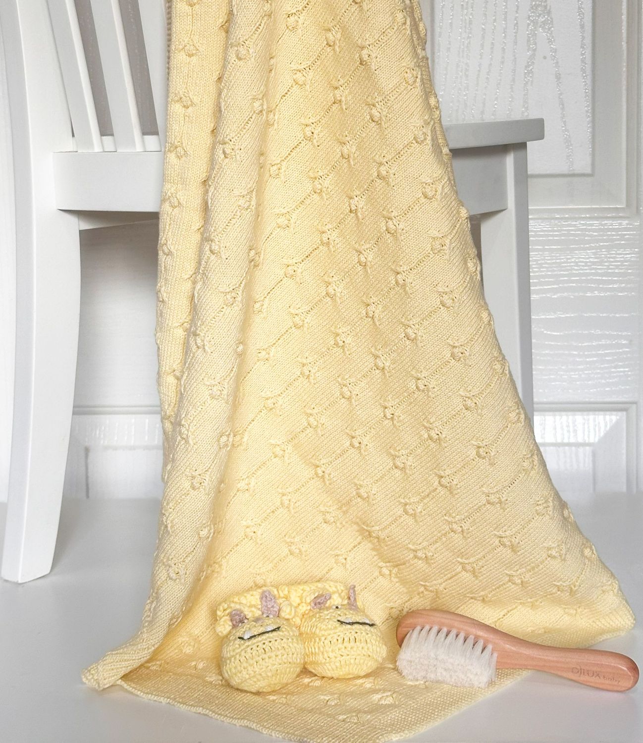 Yeti Cuddles Luxury Baby Gift set with Bobble Knit Blanket, Yeti Booties and Soft Baby Brush