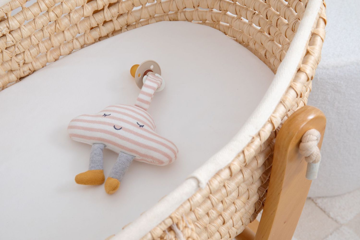 Cloud Knit Crinkle/Pacifier Holder - OEKO-TEX Cotton Standard 100