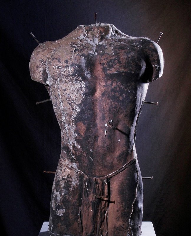 Bronzen torso "Het lijden van Christus"