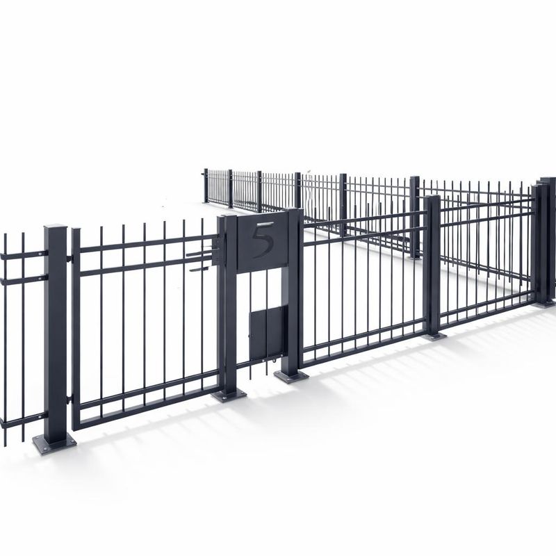 Zaunelement Massiv Standard 210 cm inkl. Doppelpfosten