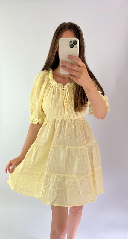 Kleid aus Musselin mit Rüschen butter yellow