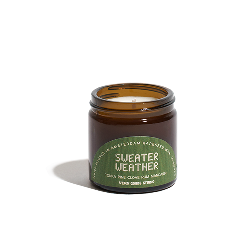 Very Goods Studio SWEATER WEATHER geurkaars  60 ml