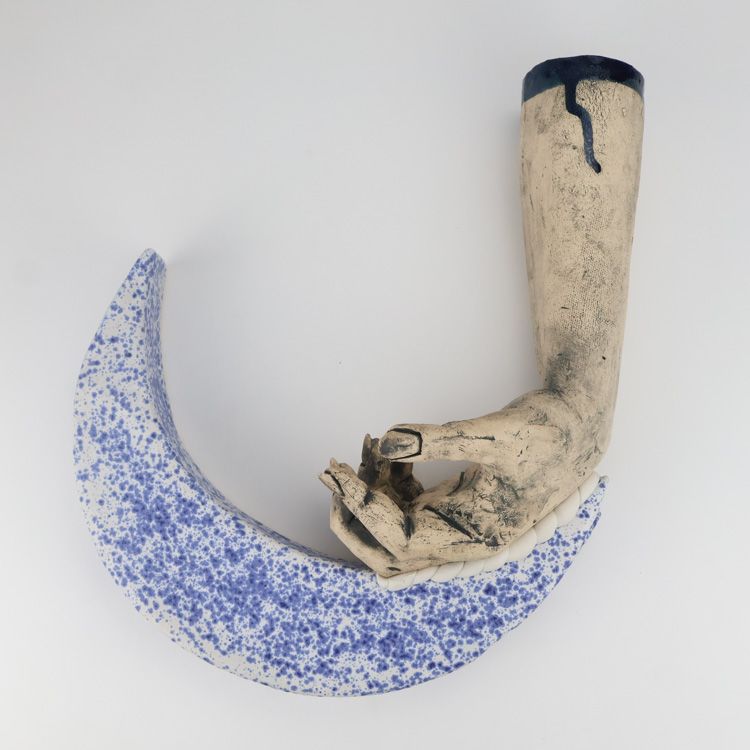 Sarah Alsaied, To the moon and back