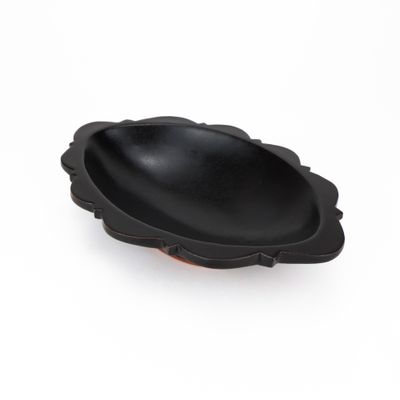 Courtney Murphy, Oval dish, 3