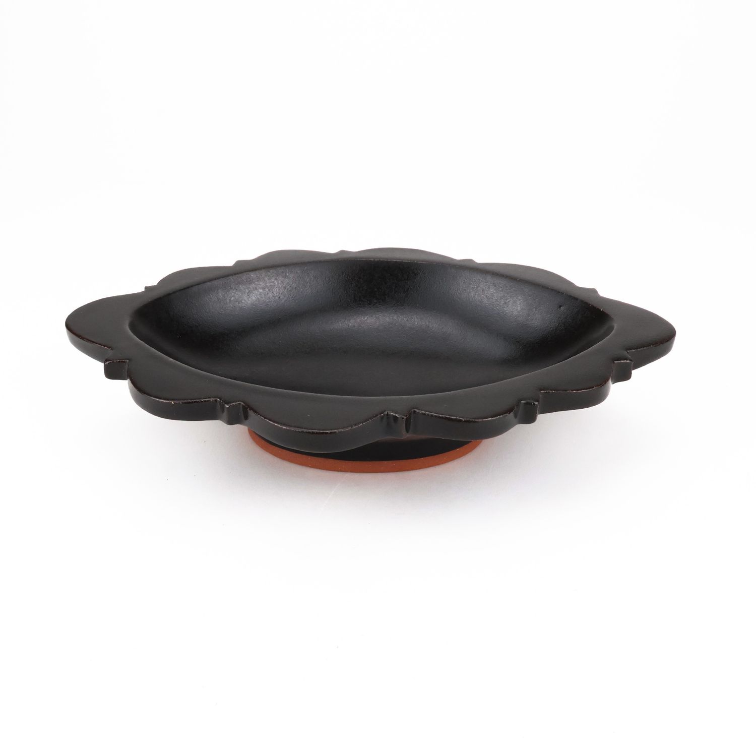 Courtney Murphy, Oval dish, 1