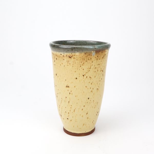 Chere Jiusto, Vase Yellow 3