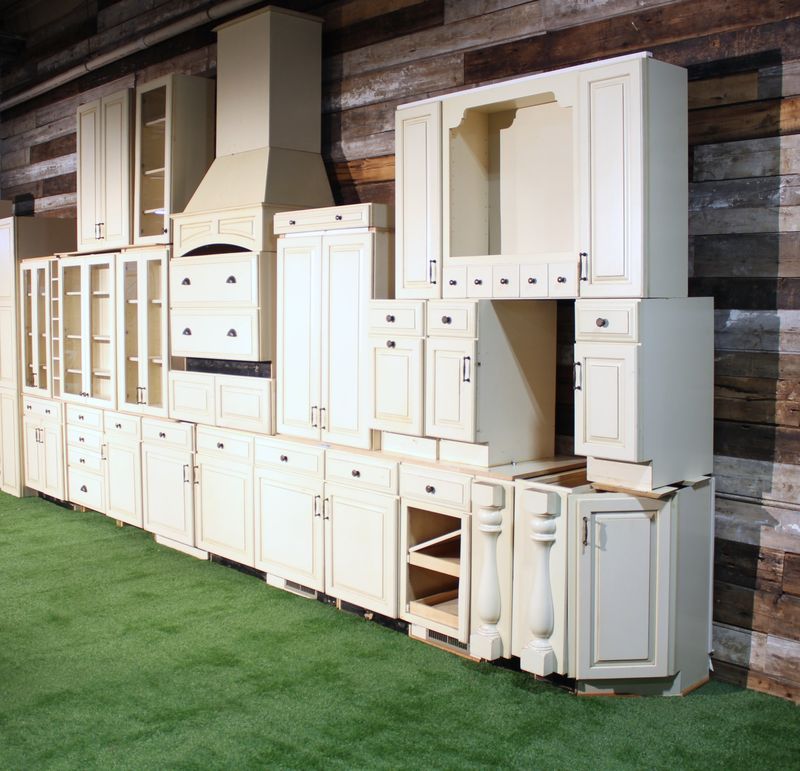 26 Kitchen Cabinet Set - Merillat Materpiece