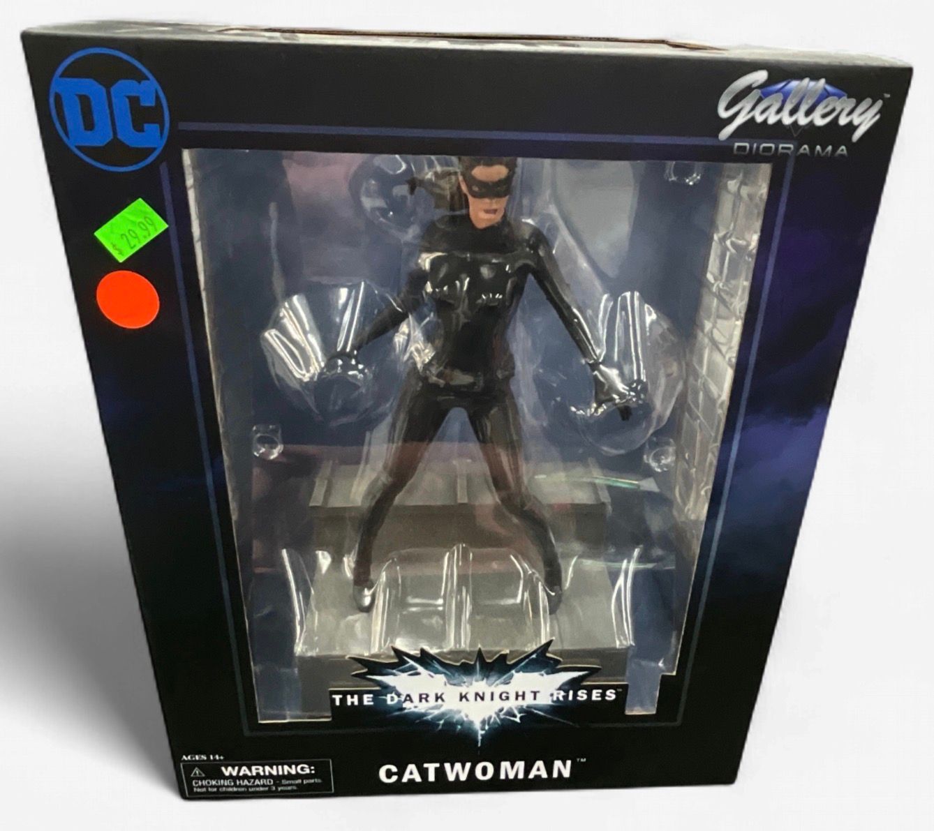 CATWOMAN DIAMOND SELECT GALLERY DC COMICS BATMAN DARK KNIGHT RISES  PVC DIORAMA