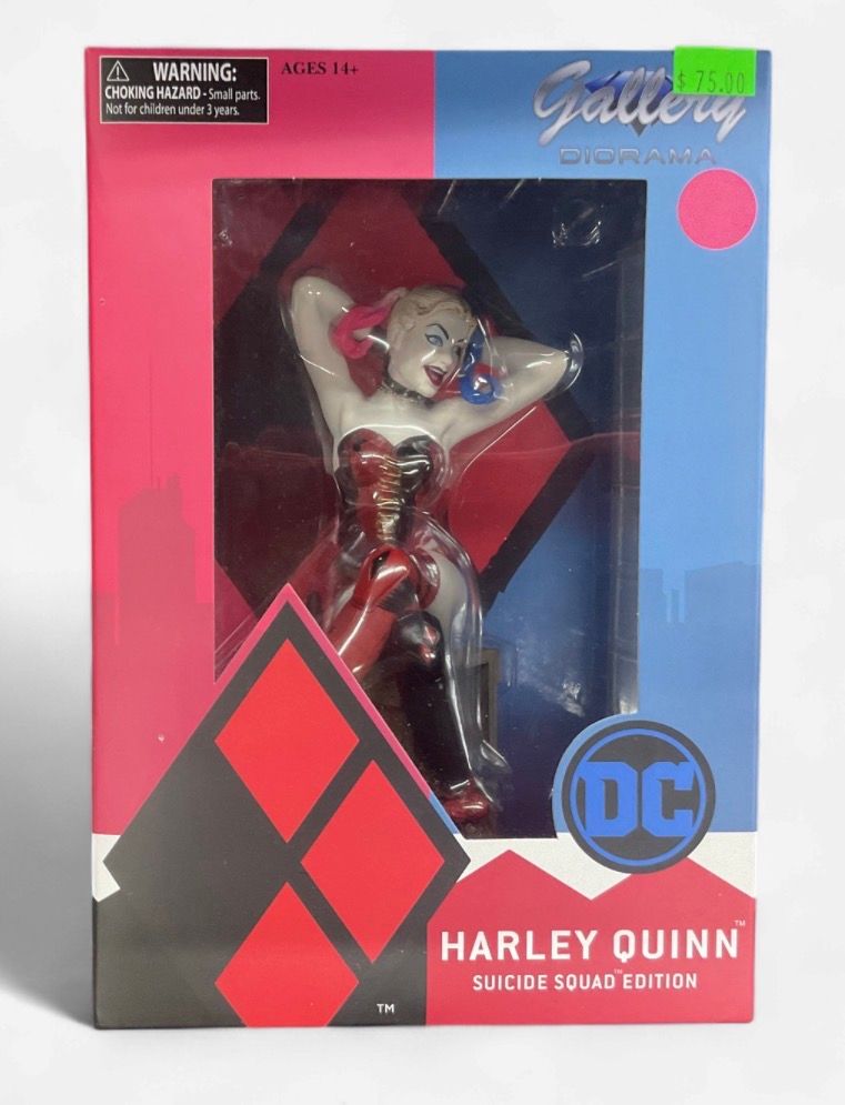 Diamond Select Toys DC Gallery Suicide Squad Comic Harley Quinn PVC Diorama Diamond Select Toys DC Gallery Suicide Squad Comic Harley Quinn PVC Diorama