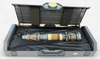 Star Wars Galaxy’s Edge Rey Skywalker Legacy Lightsaber Hilt
