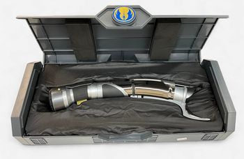 Star Wars Galaxy’s Edge Count Dooku (Jedi Master) Legacy Lightsaber Hilt