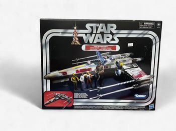 Star Wars Luke Skywalker’s X-Wing Fighter12