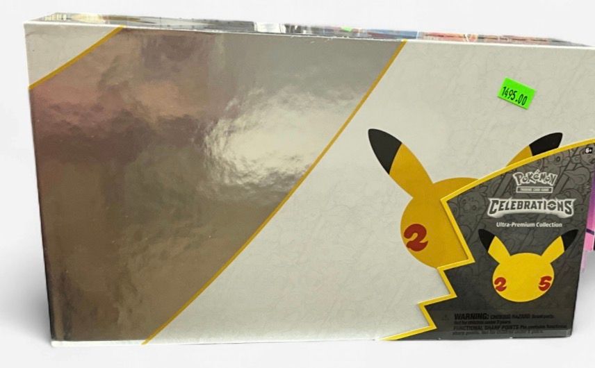 Pokémon TCG Celebrations 25th Anniversary: Ultra Premium Collection