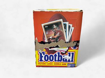 Topps  Football Picture Cards Bubble Gum Wax Box