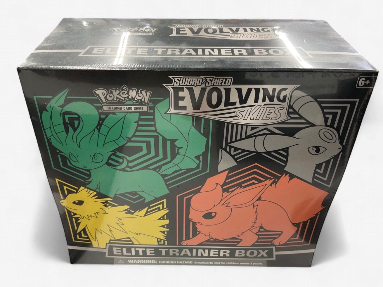 Pokemon Evolving Skies Elite Trainer box
