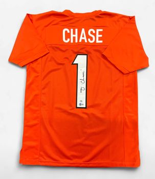 Cincinnati Bengals Ja’Marr Chase Autographed Jersey Beckett COA