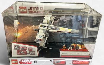 Lego Star Wars Target Store Exclusive X-Wing Starfighter Ship with Characters Lighted Display