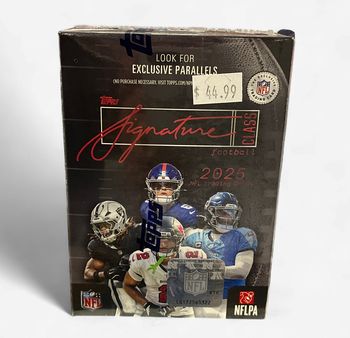 Topps 2025 Signature Class NFL Football
