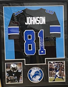 Detroit Lions Calvin Johnson Autographed Framed Jersey w/ photos JSA COA Detroit Lions Calvin Johnson Autographed Framed Jersey w/ photos JSA COA