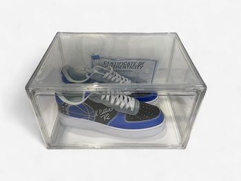 Orlando Magic Kentavious Caldwell-Pope Autographed Senakers w/ COA Orlando Magic Kentavious Caldwell-Pope Autographed Senakers w/ COA