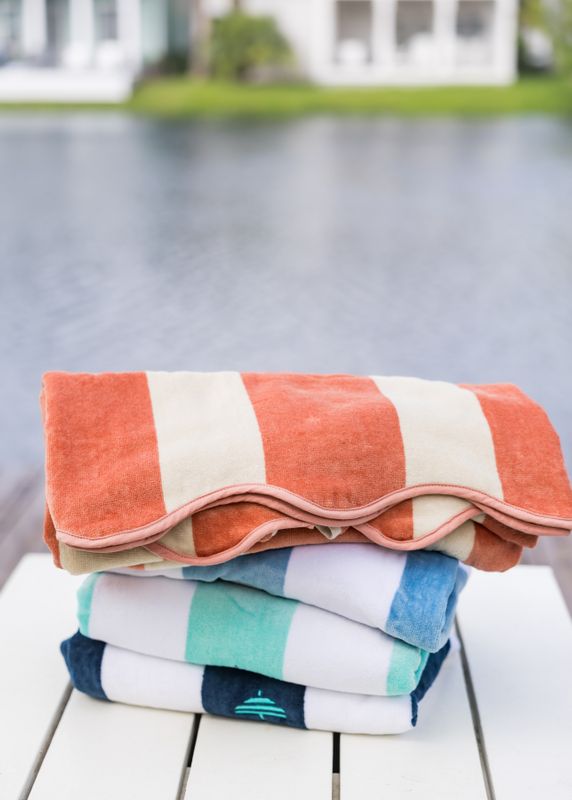 Signature Cinnamon Shore Scalloped Velour Coral Striped Towel