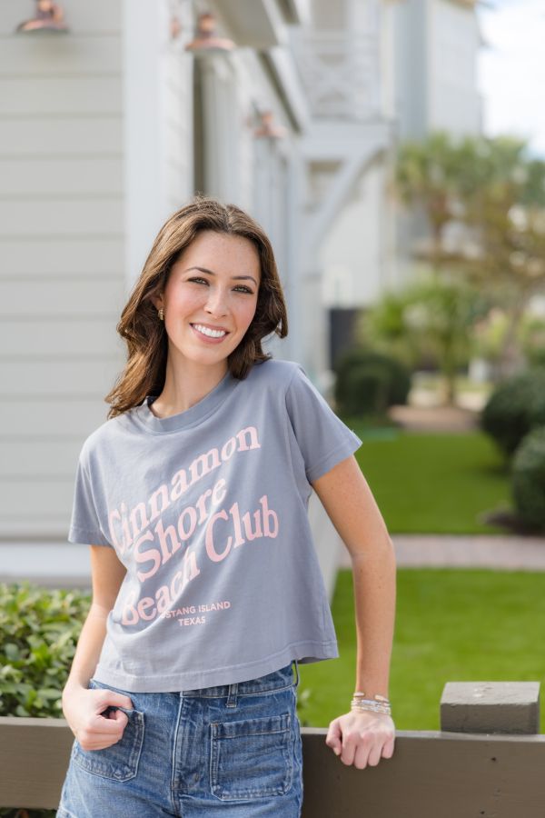 Cinnamon Shore Beach Club Crop Tee - Ocean