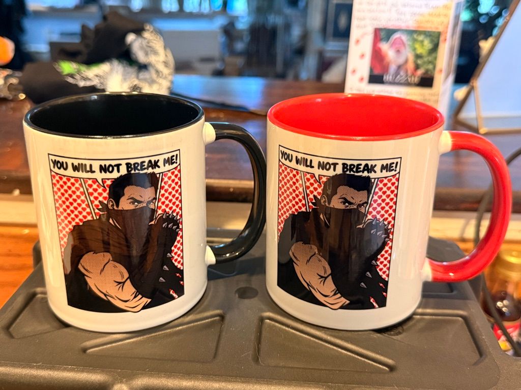 Carl Mugs (DCC) Carl Mugs (DCC)
