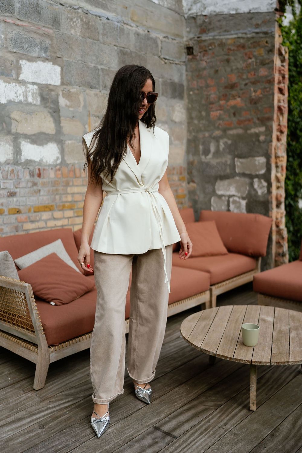 Vest Button Strap ecru