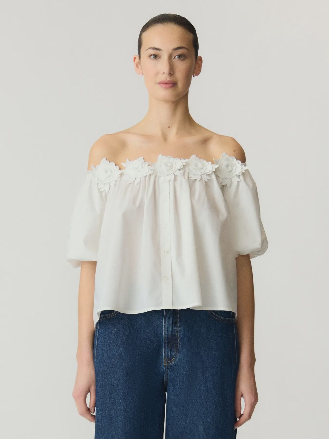2/4 Off Shoulder Top Manly Star White