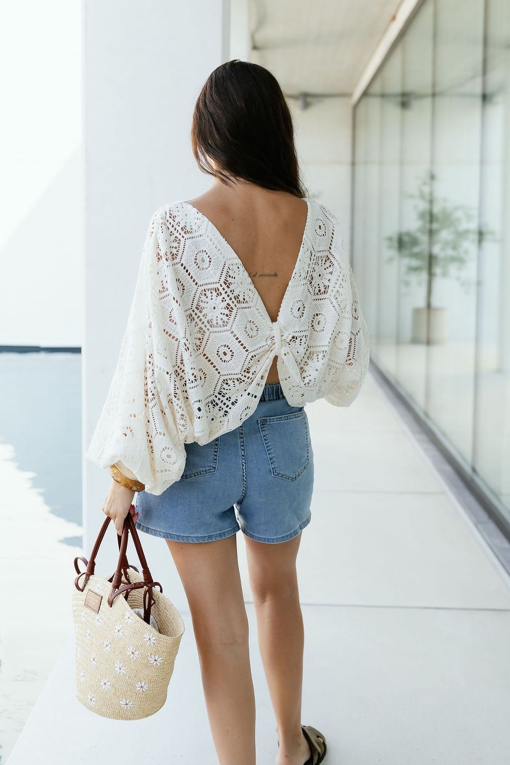 Short Knit Crochet Beige