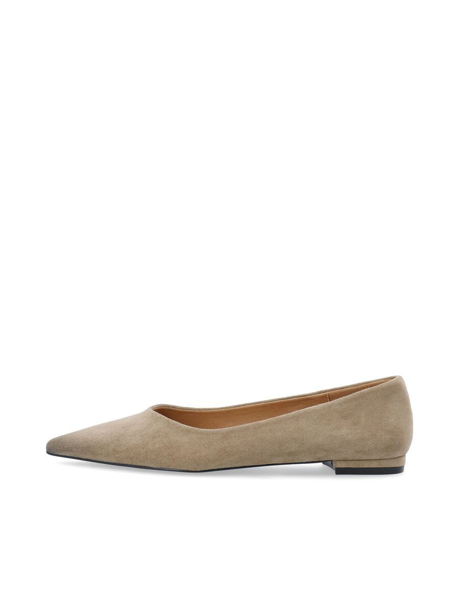 Pointy Flat Shoe Faux Suede Sand