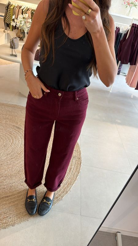 Mom Jeans Deep Cherry