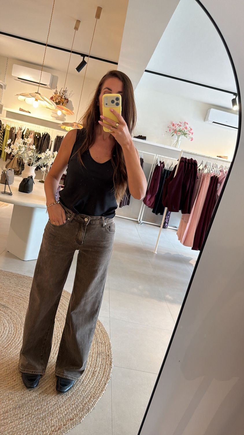 Straight Jeans Washed Dark Brown